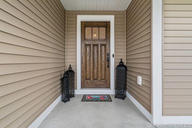 2062 Flowering Drive, Jamestown Twp, MI 49426