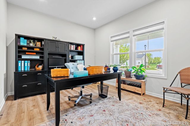 2062 Flowering Drive, Jamestown Twp, MI 49426