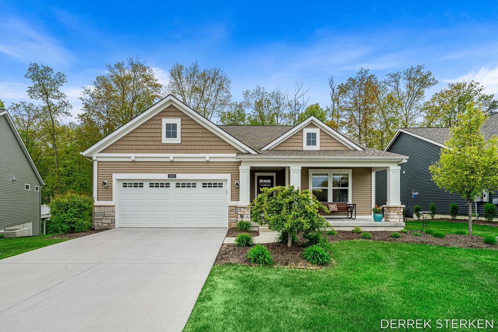2062 Flowering Drive, Jamestown Twp, MI 49426