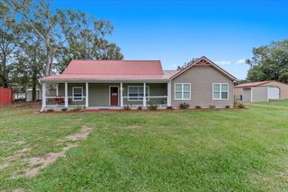 12447 E Us Hwy 84, Ashford, AL 36312