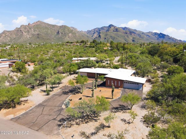 7310 N Village Avenue, Tucson, AZ 85704