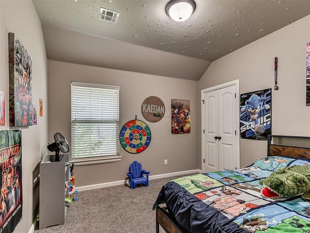 4612 Kentucky Ridge Drive, Mustang, OK 73064