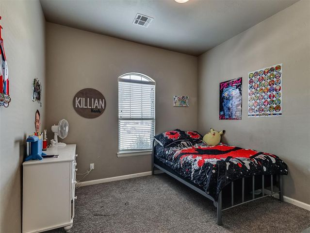 4612 Kentucky Ridge Drive, Mustang, OK 73064