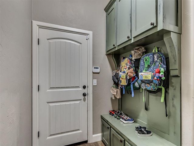 4612 Kentucky Ridge Drive, Mustang, OK 73064