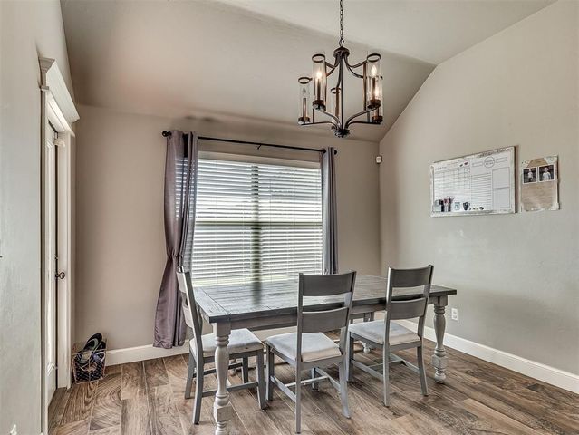 4612 Kentucky Ridge Drive, Mustang, OK 73064