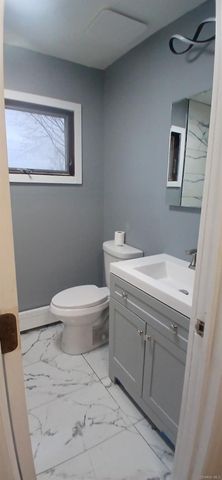 49 Noble Street, North Babylon, NY 11703