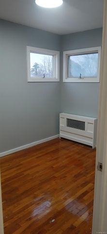 49 Noble Street, North Babylon, NY 11703