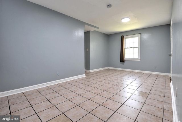 8016 OLD GEORGETOWN RD, Bethesda, MD 20814