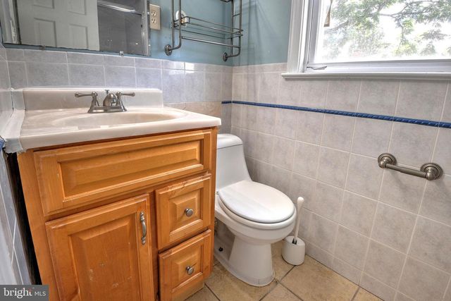 8016 OLD GEORGETOWN RD, Bethesda, MD 20814