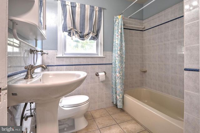 8016 OLD GEORGETOWN RD, Bethesda, MD 20814