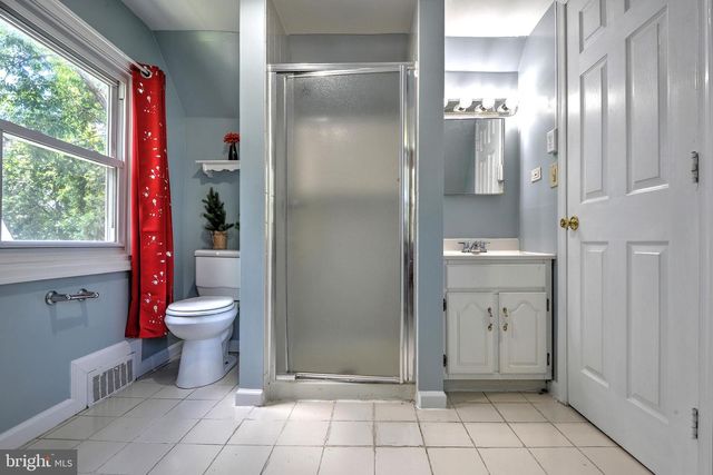 8016 OLD GEORGETOWN RD, Bethesda, MD 20814