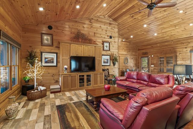 45 Turning Lay Road, Morganton, GA 30560