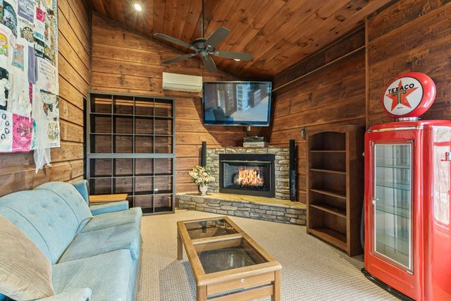 45 Turning Lay Road, Morganton, GA 30560