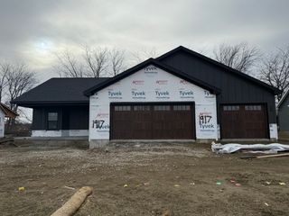 1917 S Stone Creek Boulevard, Urbana, IL 61802