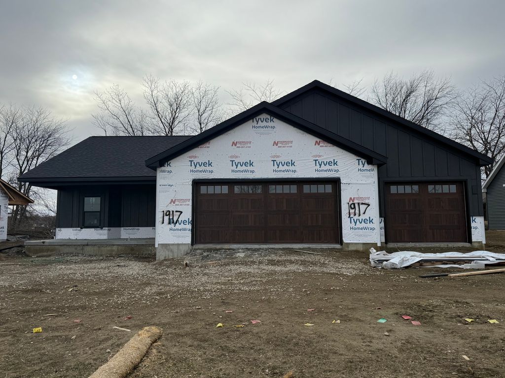 1917 S Stone Creek Boulevard, Urbana, IL 61802