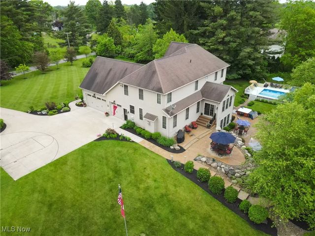 1302 Hillandale Drive, Akron, OH 44333