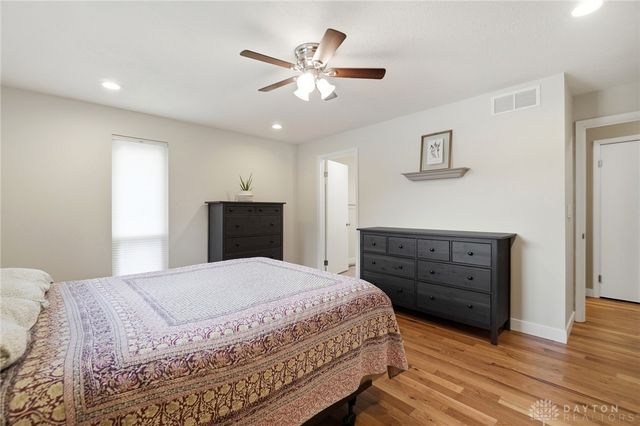 881 Lyncreek Drive, Washington Twp, OH 45458