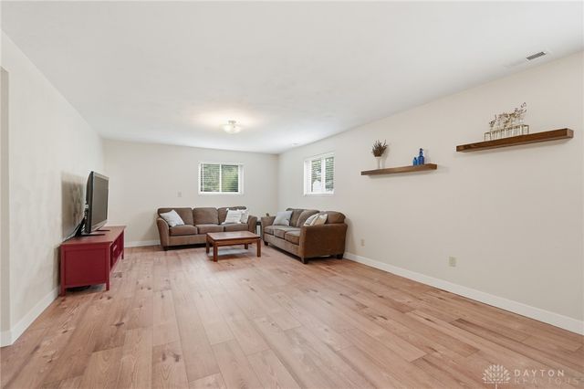 881 Lyncreek Drive, Washington Twp, OH 45458