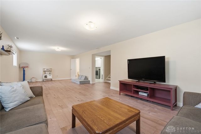 881 Lyncreek Drive, Washington Twp, OH 45458