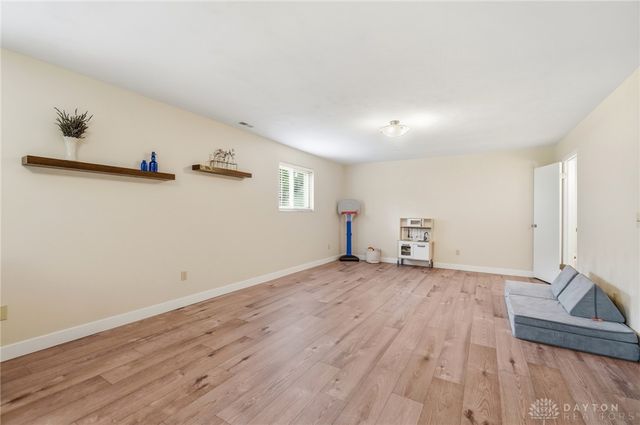 881 Lyncreek Drive, Washington Twp, OH 45458