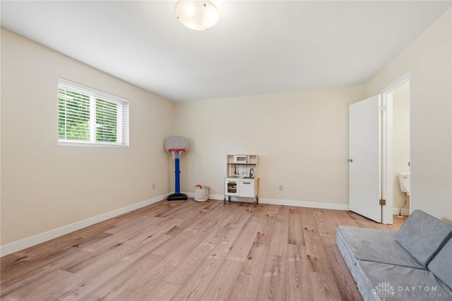 881 Lyncreek Drive, Washington Twp, OH 45458