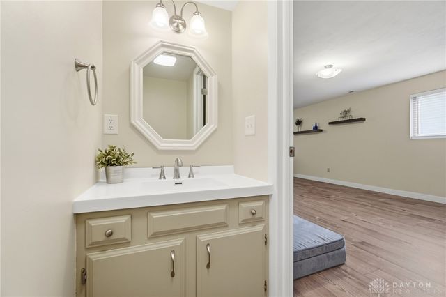 881 Lyncreek Drive, Washington Twp, OH 45458
