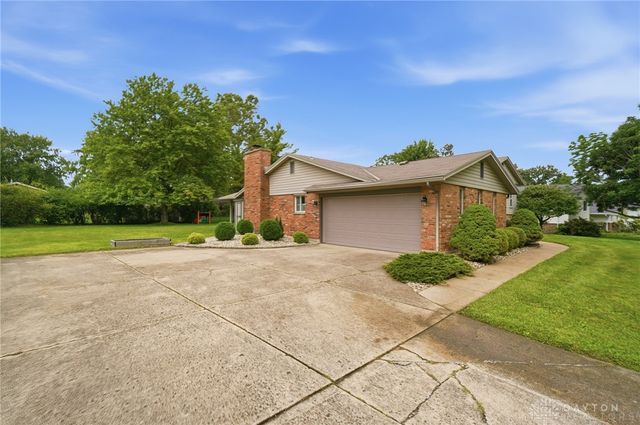 881 Lyncreek Drive, Washington Twp, OH 45458