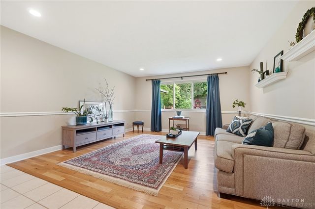 881 Lyncreek Drive, Washington Twp, OH 45458