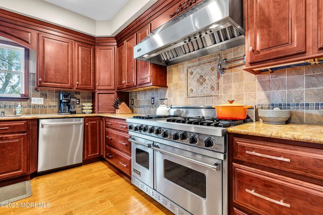 802 Washington Street, Toms River, NJ 08753