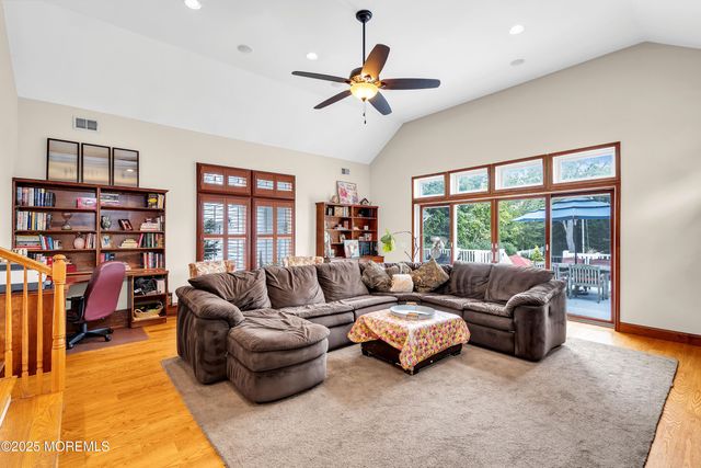 802 Washington Street, Toms River, NJ 08753