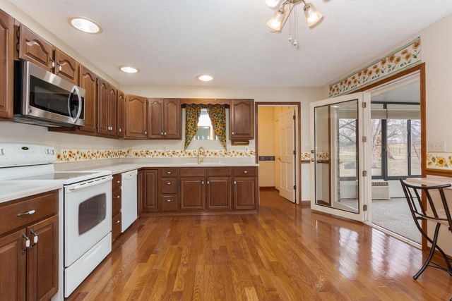 19710 Nottingham Drive, Downs, IL 61736