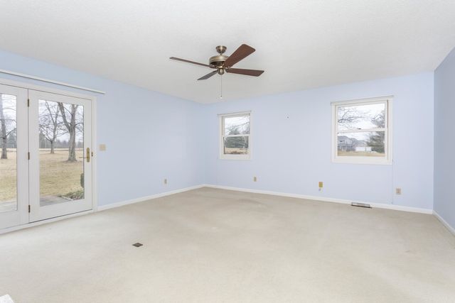 19710 Nottingham Drive, Downs, IL 61736