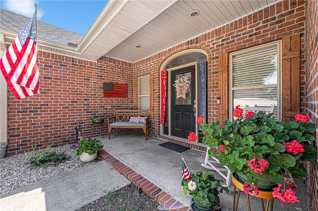 73 Eddleston Drive, Bella Vista, AR 72715
