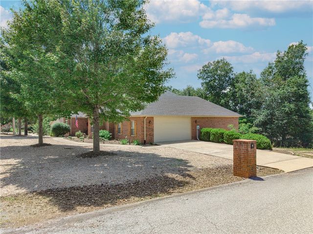 73 Eddleston Drive, Bella Vista, AR 72715
