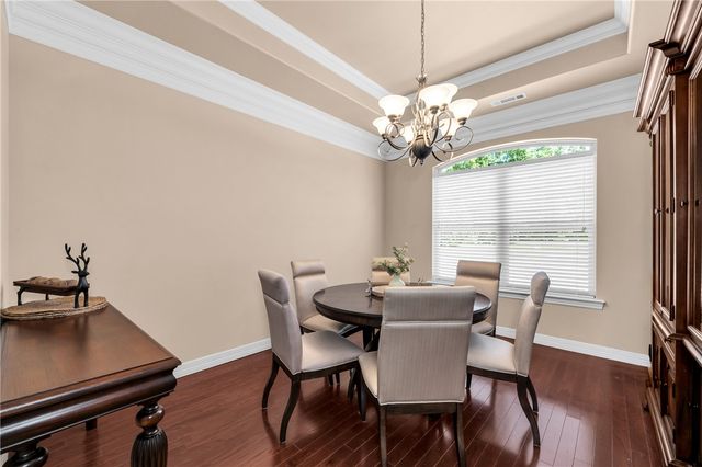 73 Eddleston Drive, Bella Vista, AR 72715