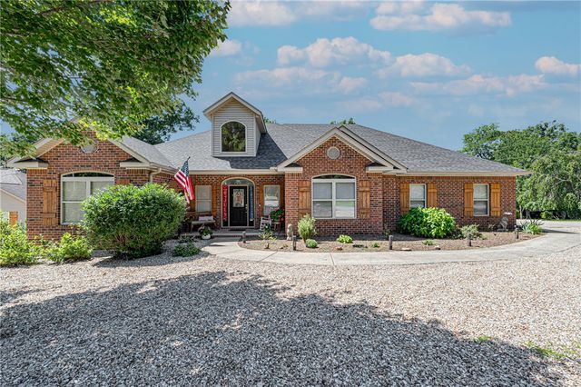 73 Eddleston Drive, Bella Vista, AR 72715