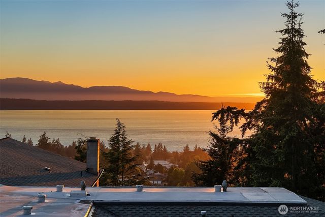 310 Skyline Drive, Edmonds, WA 98020