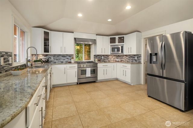 310 Skyline Drive, Edmonds, WA 98020