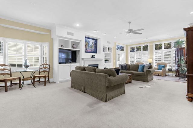 10 Commons Court, Isle Of Palms, SC 29451