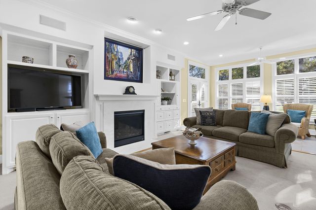 10 Commons Court, Isle Of Palms, SC 29451