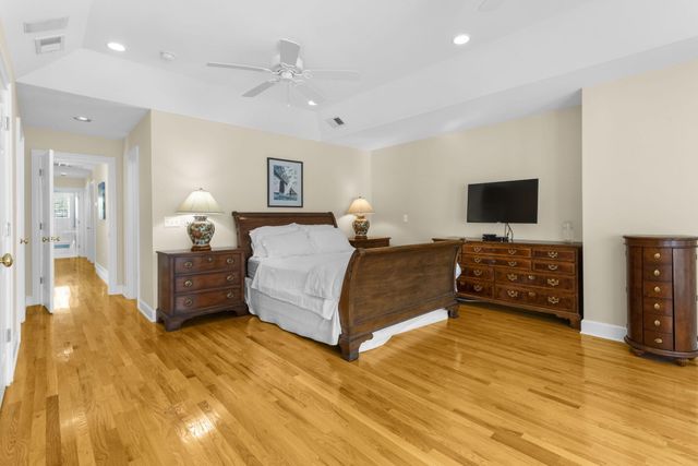 10 Commons Court, Isle Of Palms, SC 29451