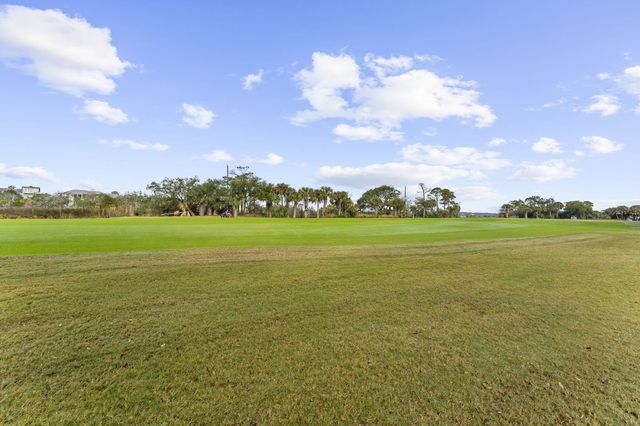10 Commons Court, Isle Of Palms, SC 29451
