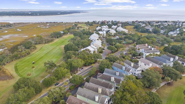 10 Commons Court, Isle Of Palms, SC 29451