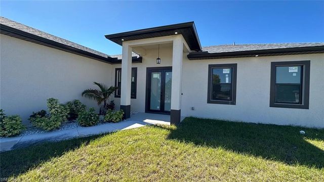 358 Charwood AVE S, Lehigh Acres, FL 33974