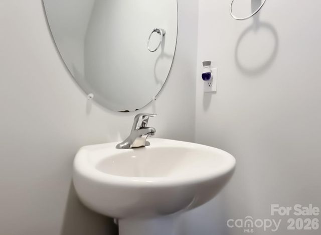 2417 Kings Cross Court, Winston Salem, NC 27127