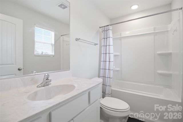 2417 Kings Cross Court, Winston Salem, NC 27127