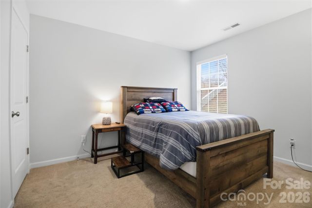 2417 Kings Cross Court, Winston Salem, NC 27127