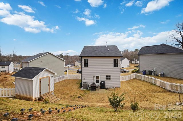 2417 Kings Cross Court, Winston Salem, NC 27127