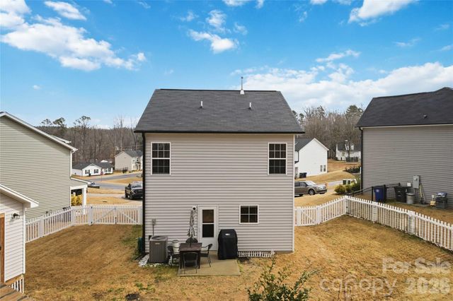 2417 Kings Cross Court, Winston Salem, NC 27127