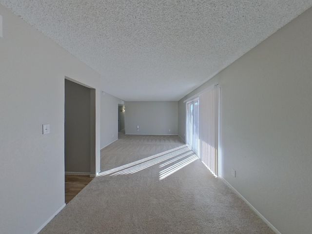 1013 W Anderson Drive, Phoenix, AZ 85023